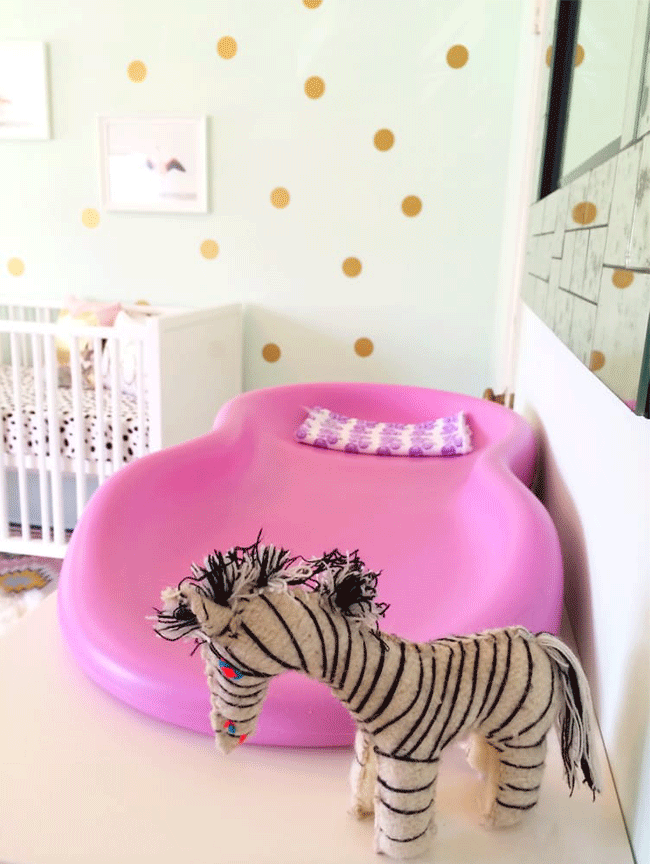 glamourous nursery for a girl