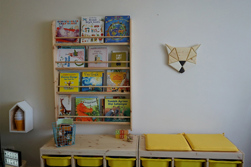 kids bookshelf