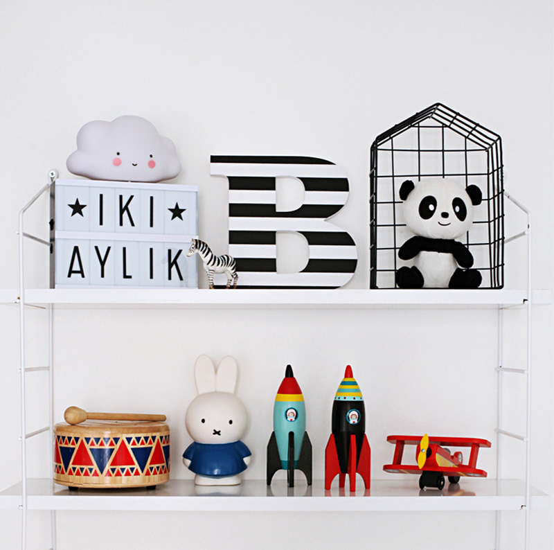 kids living wire shelf