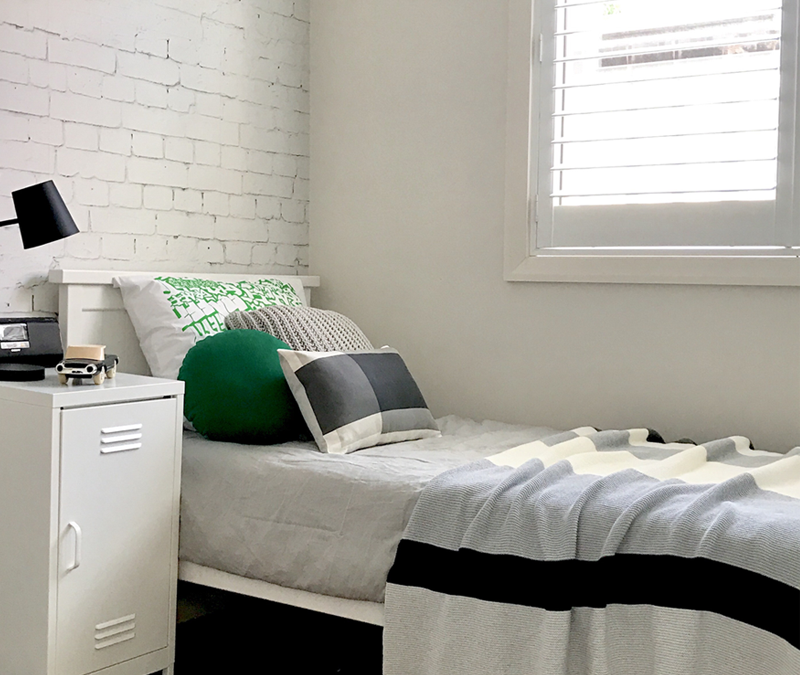 ROOMTOUR : JACK’S GREEN AND WHITE BOYS ROOM