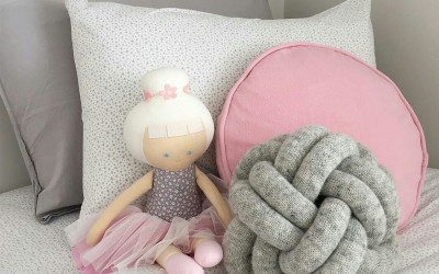 CUSHIONS FOR GIRLS’ ROOMS