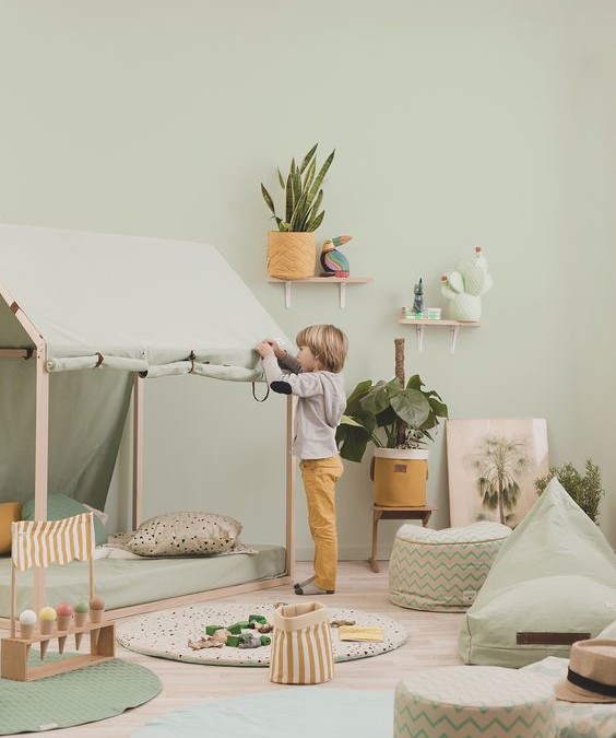 SAFARI-CHIC KIDS’ ROOMS