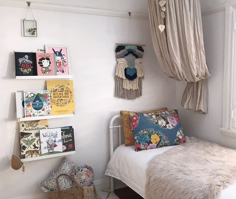 ROOMTOUR : AVA’S ECLECTIC AND VINTAGE GIRL’S ROOM