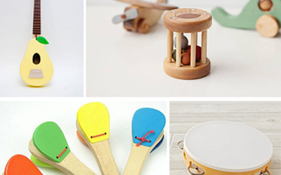 PLAY MUSIC WITH TOYS