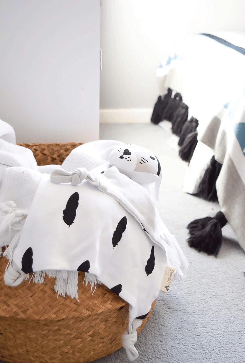 black and white kids décor