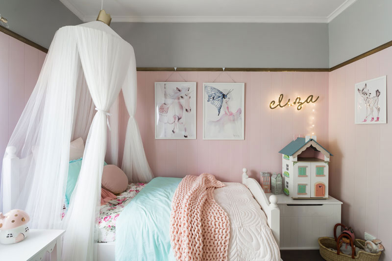 ROOMTOUR : ELIZA’S PRETTY AND FUNCTIONAL ROOM
