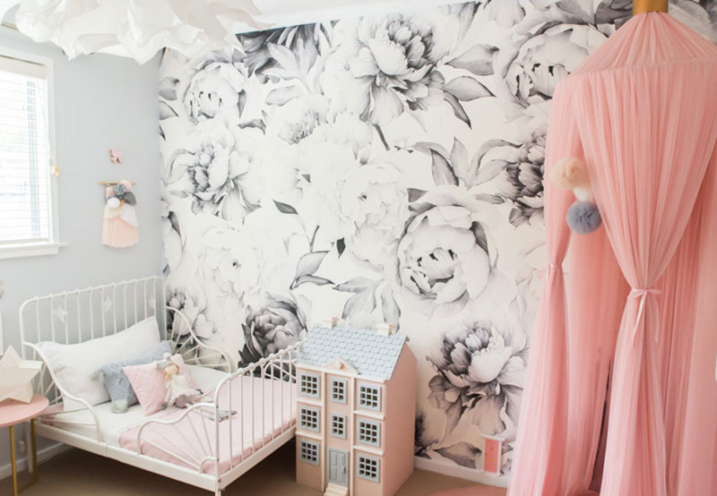 black and pink girls room