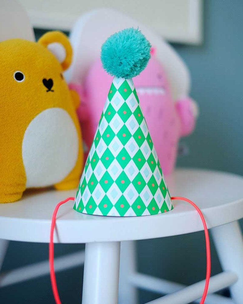 green party hat engelpunt