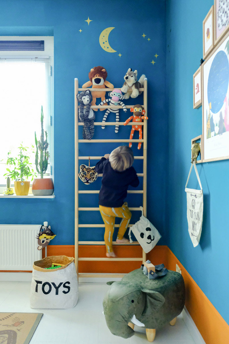 blue paint boy's room