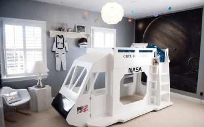FLY ME TO THE MOON – AUSTRONAUT KIDS’ ROOMS