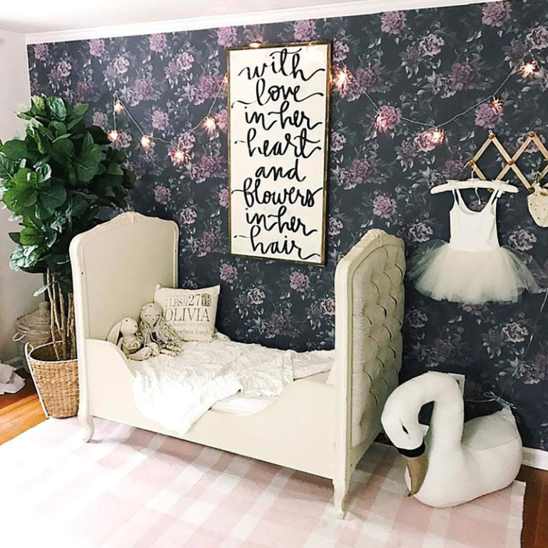 Chic Florals in Girls' Rooms - by Kids Interiors