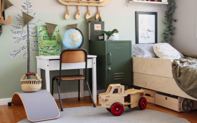 ROOMTOUR : RILEY’S EARTHY AND WARM DINOSAUR ROOM