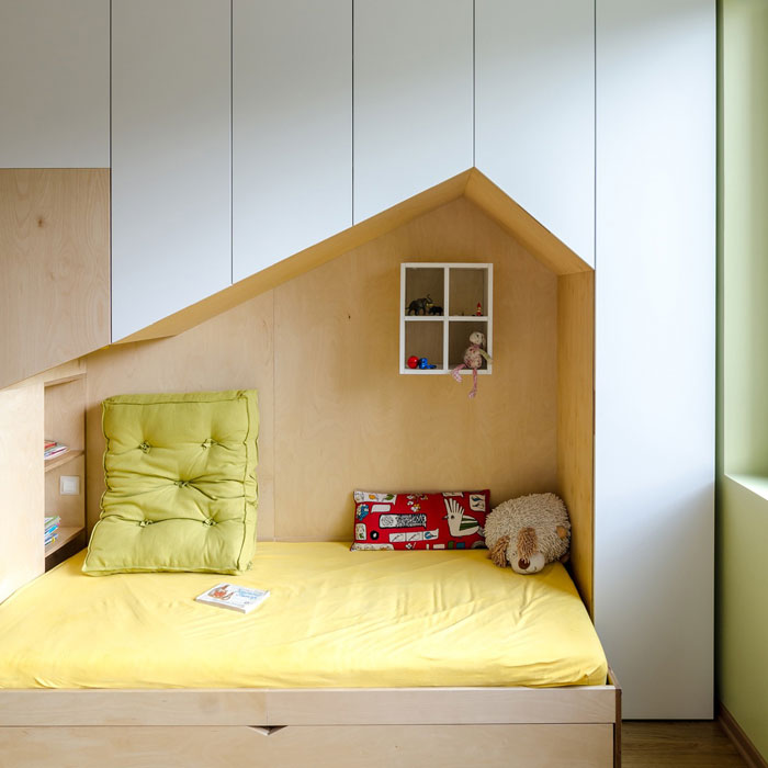 kids bed with integrated storage