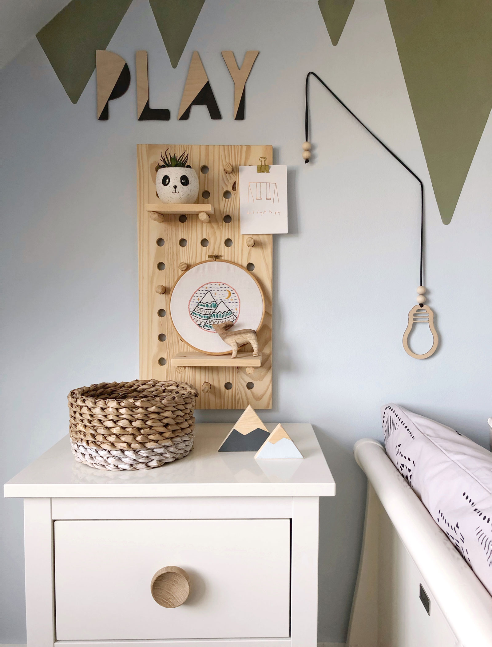 peg board kids room