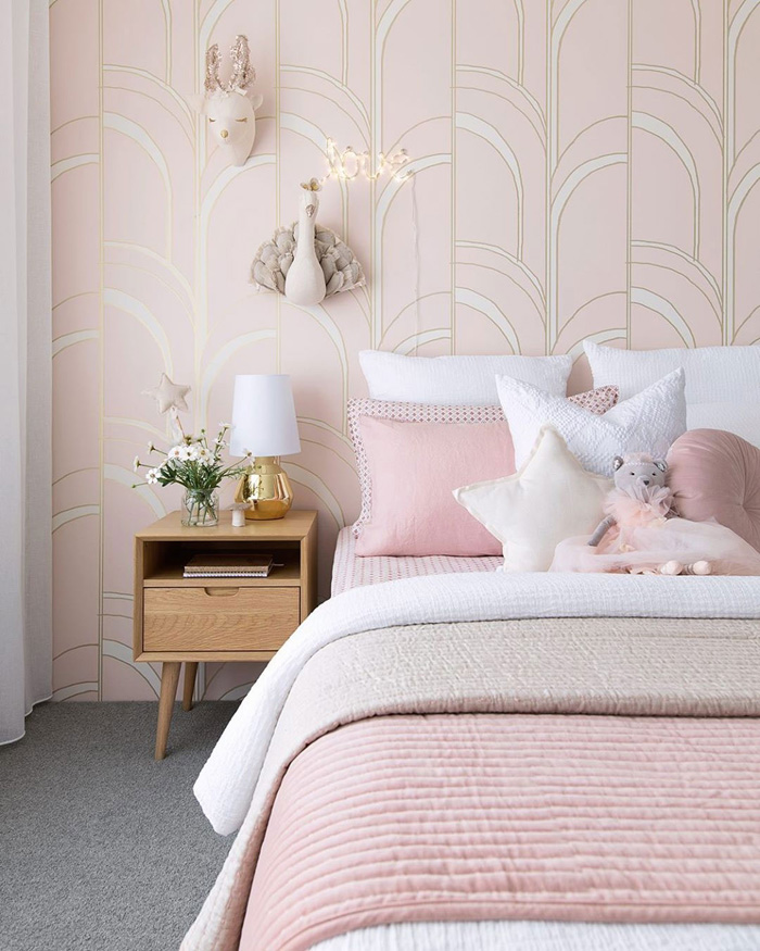 pink girl's room
