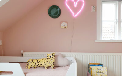ROOMTOUR : PRETTY IN PINK IN SELAH’S STYLISH BEDROOM