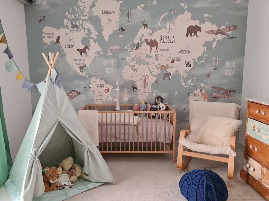 KIDS’ ROOMS WITH WORLD MAPS